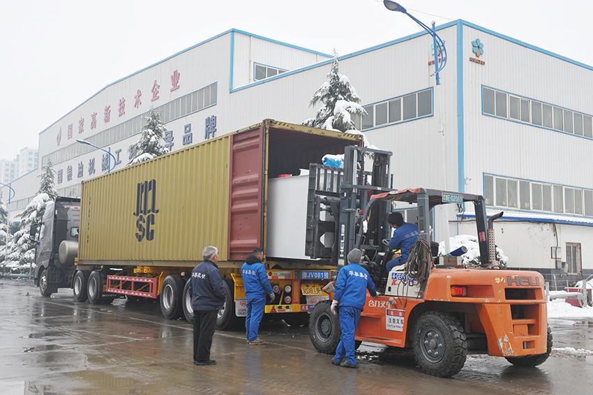 華泰集團設計制造的50T/D大豆、花生、小黑籽預處理榨油，20T/D浸出，20T/D精煉項目發(fā)往埃塞俄比亞